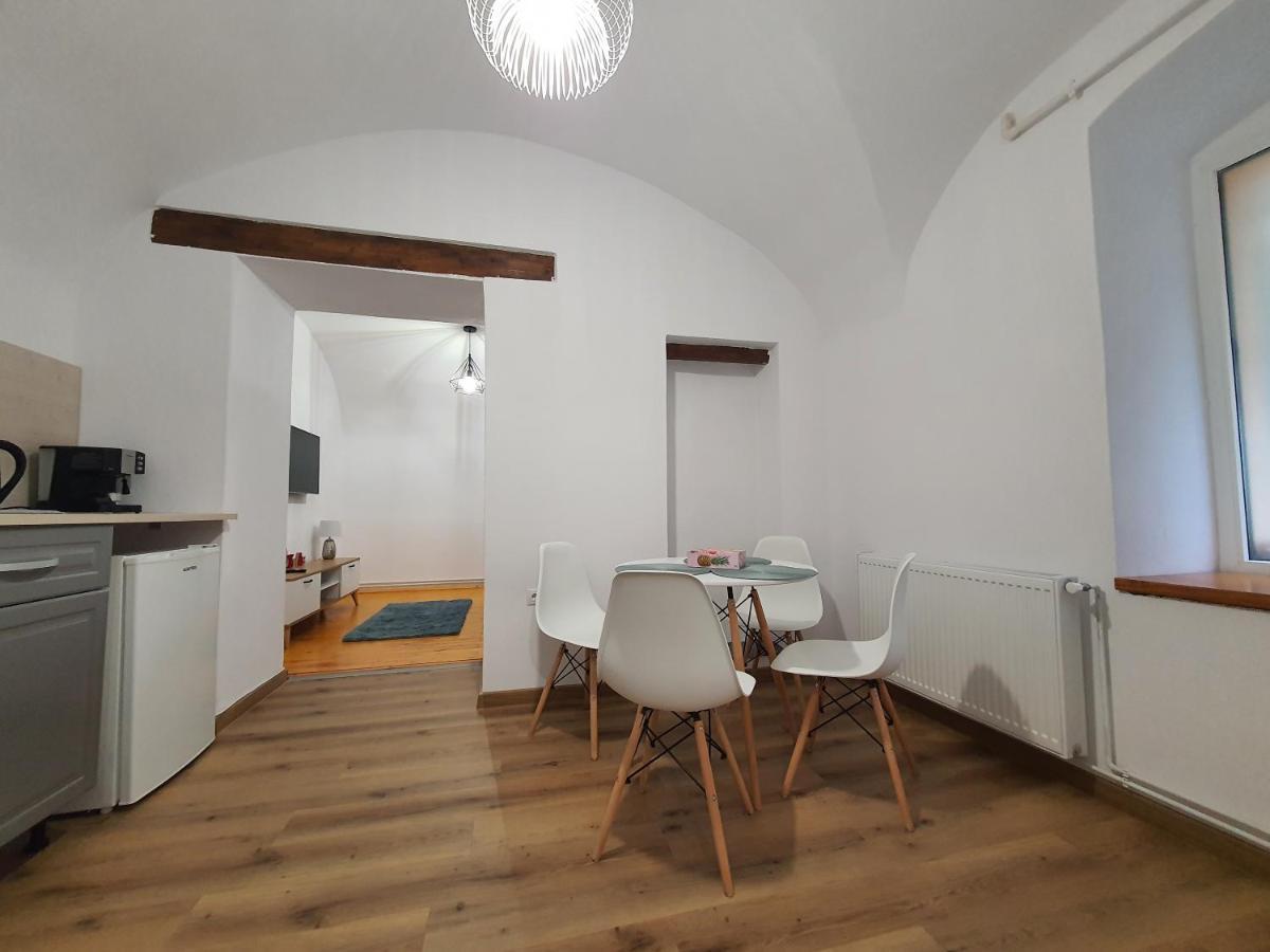 Lucasi Apartament Sibiu Bagian luar foto