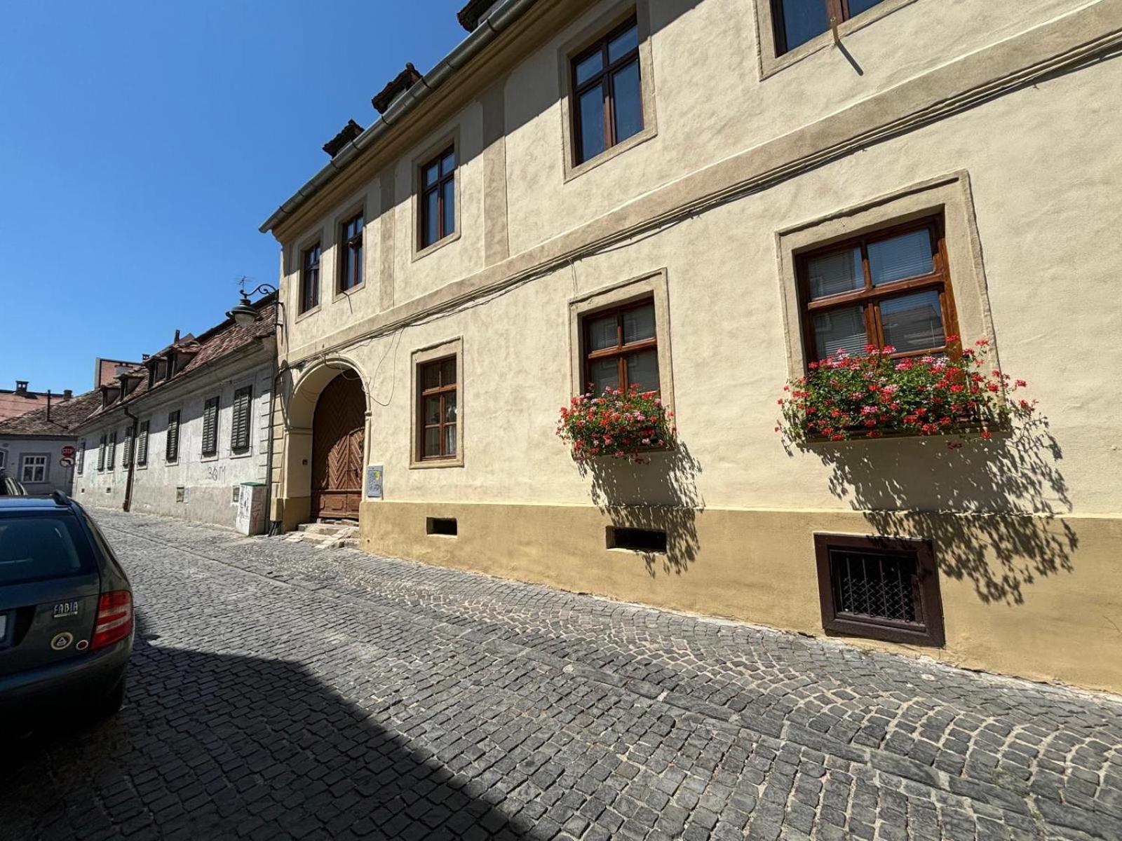 Lucasi Apartament Sibiu Bagian luar foto